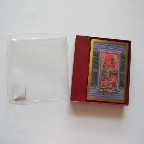 Carlton Cards Set of 14 Happy Christmas Cards with Self-Sealing Red Envelopes - Picture 3 of 10